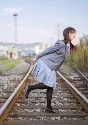 日日摸夜夜添夜夜添国产2020_超清免费观看超清