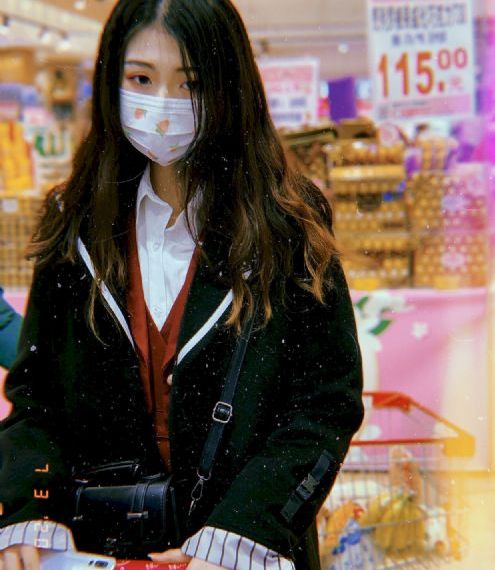 《裸乳》电影在线观看_HD在线播放观看