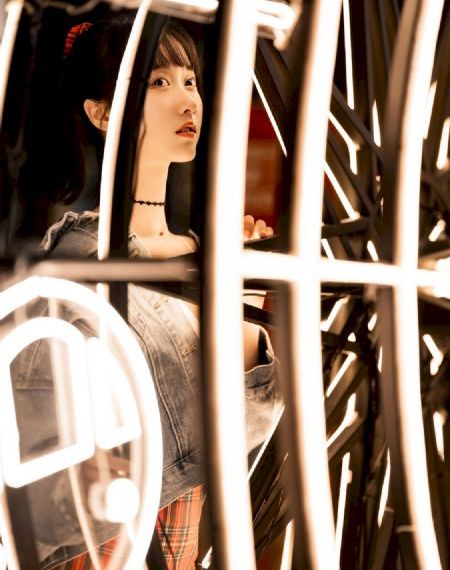 丰满美女午夜麻豆精品_高清电影完整版