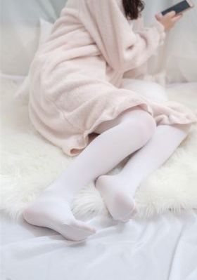 日韩美女乱淫免费看视频v_手机免费观看